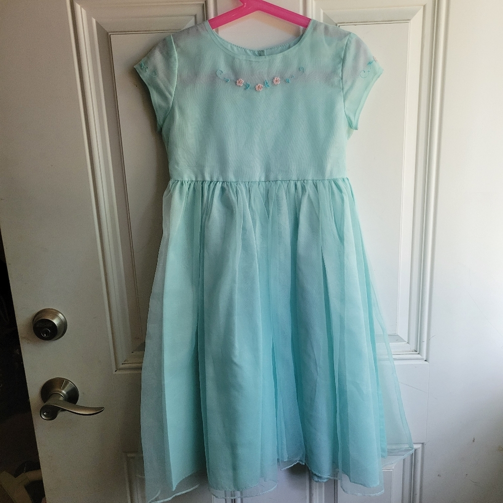 Delicate Vintage Blue Emboidered Girls Dress Size 6